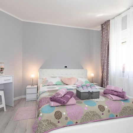 Apartment Odore Di Mare With Beautiful Garden Krk Town Εξωτερικό φωτογραφία