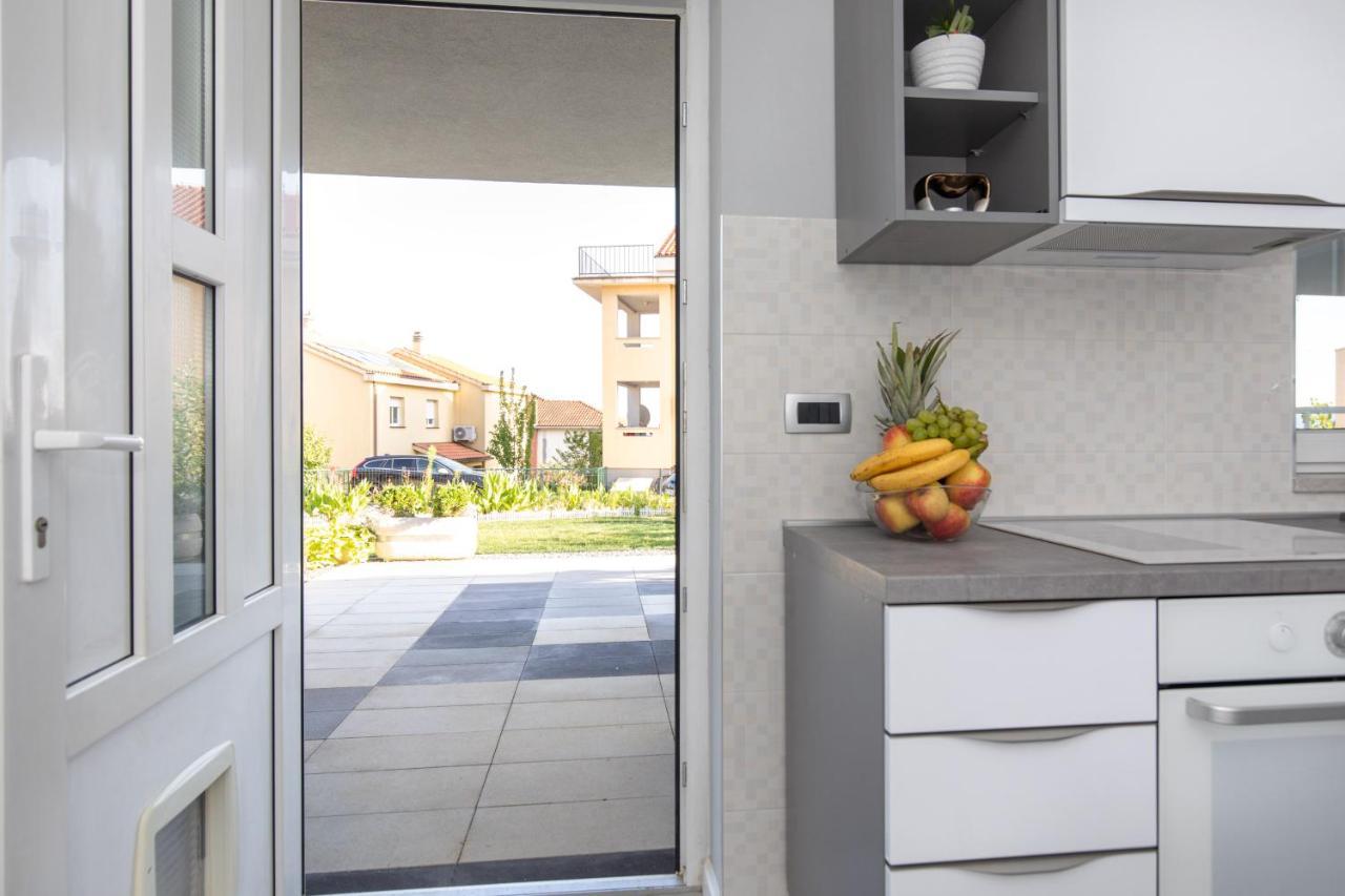 Apartment Odore Di Mare With Beautiful Garden Krk Town Εξωτερικό φωτογραφία